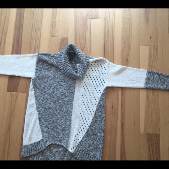 New Pure Handknit - Gray And White Oversized - Picture 2 of 3